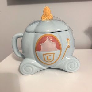 Brand new Rae Dunn Cinderella carriage mug